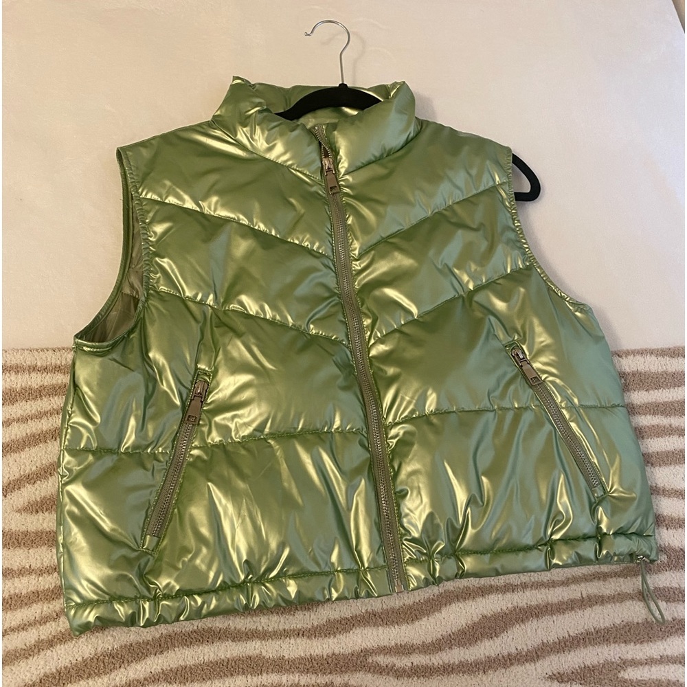 Green vest!